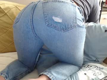 girl juicy_peach88 image #2498847