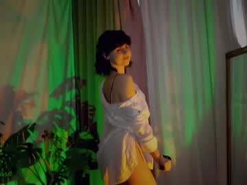girl excitease image #1943716