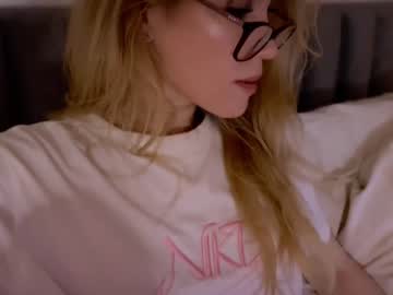 girl myassistant image #6512563