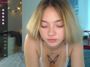 girl adelewilson__ image #4807544