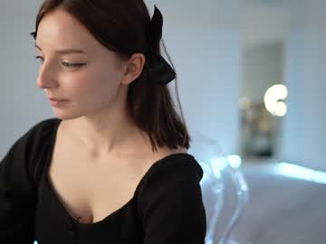 girl floret_joy image #5458308