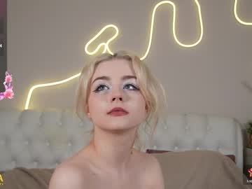 girl butterflyy__girl image #7042808