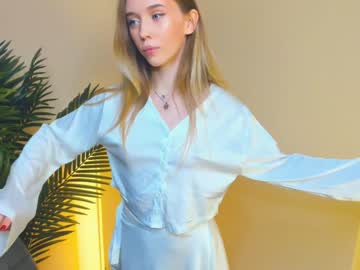 girl katrin_tangerine image #6698389