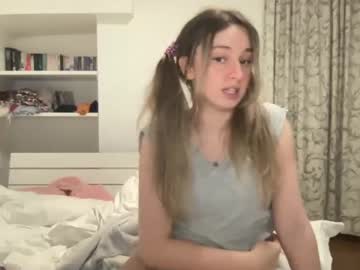 girl lilmills image #1035911