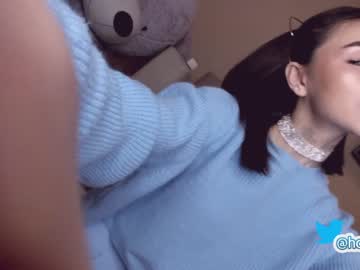 girl hollyextra image #208032