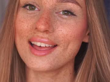 girl artease image #4795822