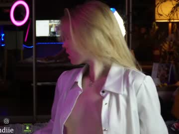 girl bestblondiiecb image #5711266
