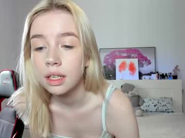 girl _emiliaaa image #4259068