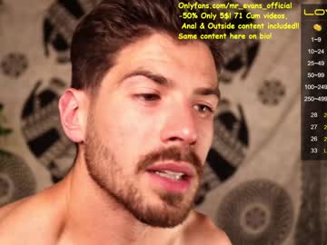 man mr_evans_official image #4033072