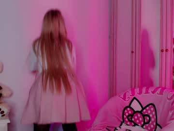 girl shy_blondiee image #3690813