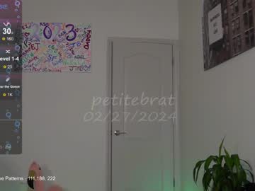 girl petitebrat image #6427348