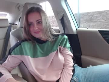 girl juicy_peach88 image #4073709