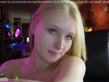 girl bestblondiiecb image #4784410