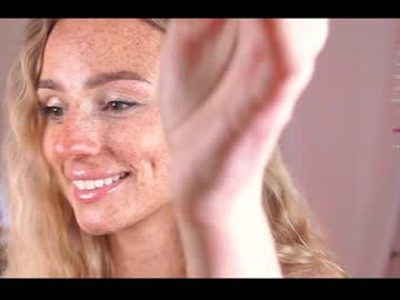 girl artease image #6010572