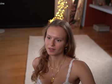 girl chillwithkira image #3250930