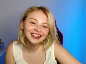 girl shy_blondiee image #3778963