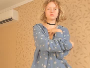 girl juliesalazar image #4725057