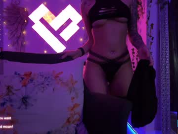 girl mysticxkitty image #5740493
