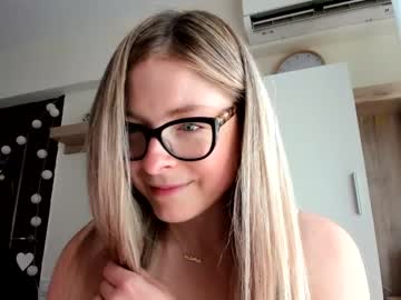 girl bestgirl_ofthe_neighborhood image #2032058