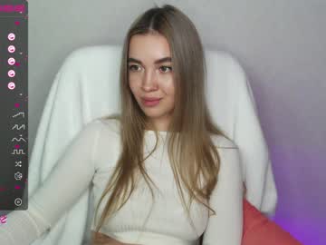 girl yourvirusqueen_ image #2195356