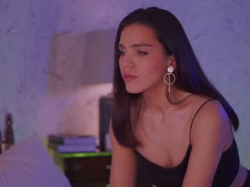 girl _2strangers image #1877231