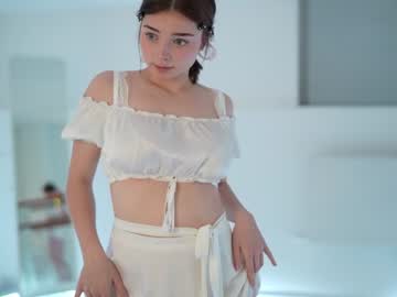 girl floret_joy image #5594334