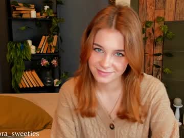 girl thomashelena image #1239077