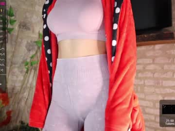 girl welcome2pleasureland image #1127329
