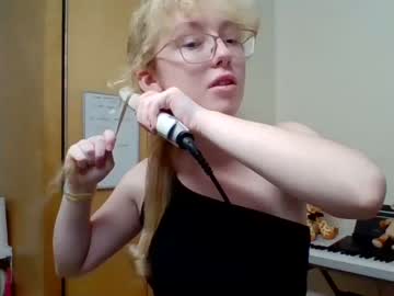 girl blonde_katie image #6198933