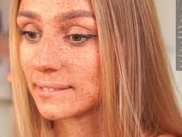 girl artease image #5702149