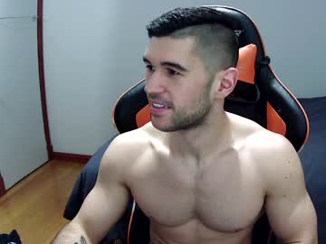 muscularprettyman