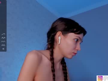 girl bzzzme image #6426456