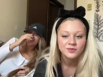 couple prettypoliteladies image #4862019