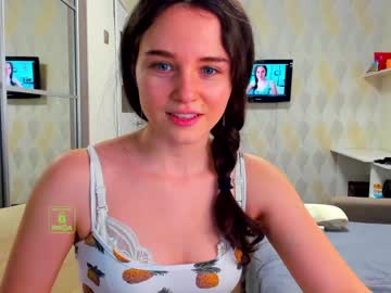 girl demurelixir image #3755150