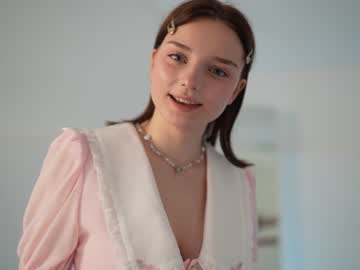 girl floret_joy image #5465712