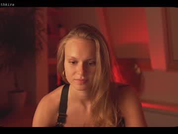 girl chillwithkira image #1811615
