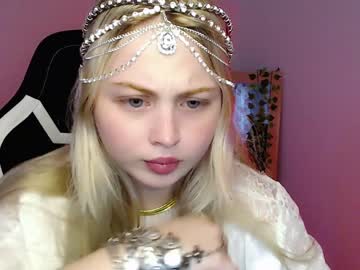 girl shy_blondiee image #3836463
