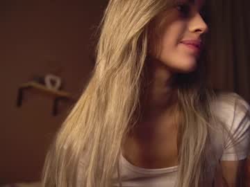 girl cuteelsa_ image #5708429