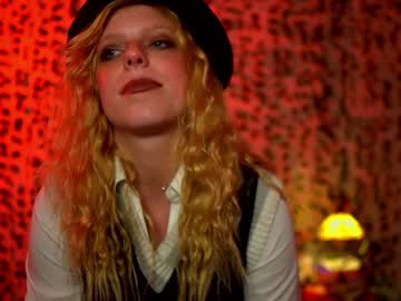 girl crimsonxrapture image #139349