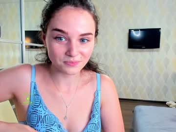 girl demurelixir image #2235640