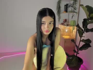 girl lucia_sandy image #6809800