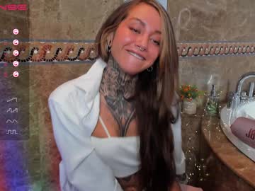 girl nickyneck image #3752437