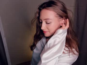 girl wave_of_happy_ image #5823092