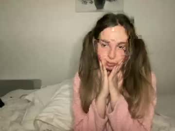 girl lilmills image #1030791