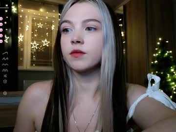 girl small_blondee image #5826909