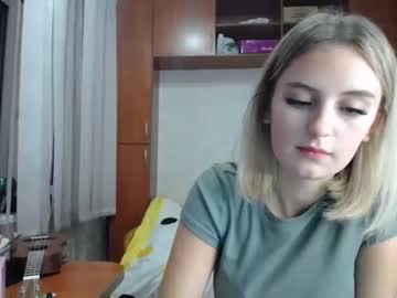 girl melena_shy image #145889