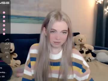 girl small_blondee image #1308922
