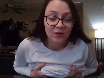 girl t_lovin image #3715389