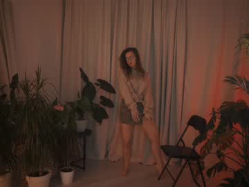 girl excitease image #4826908