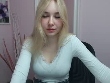 girl lila_page image #1096198
